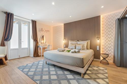 Nice Renting - Love Room Massena - Luxe Room - Jacuzzi - Terrace - King Bed - AC photo 2