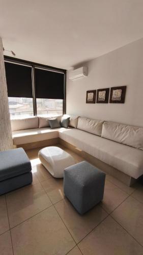 Posezení v ubytování Mitropoleos Luxury Suites