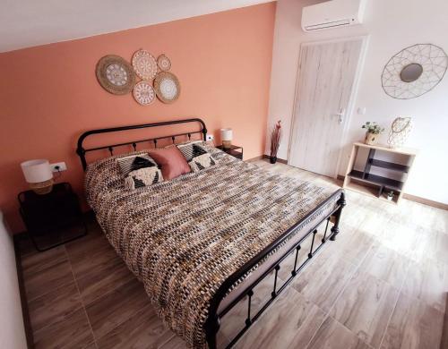 Ένα ή περισσότερα κρεβάτια σε δωμάτιο στο Villa Cosy