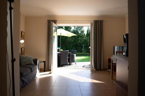 Posezení v ubytování Amber House Swierkowa