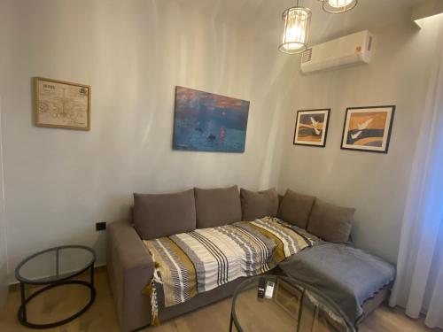 Kostas Lux apartment
