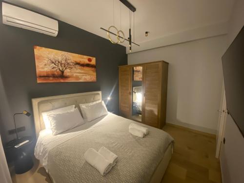 Kostas Lux apartment