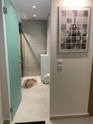 Stylish & Cozy 1 BR in Lycabetus