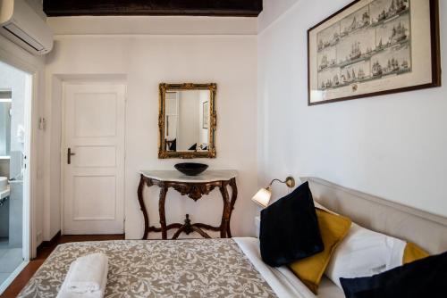Spanish Steps Apartment & Terrace