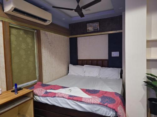 Postel nebo postele na pokoji v ubytování Mavenoak Dreams B&B