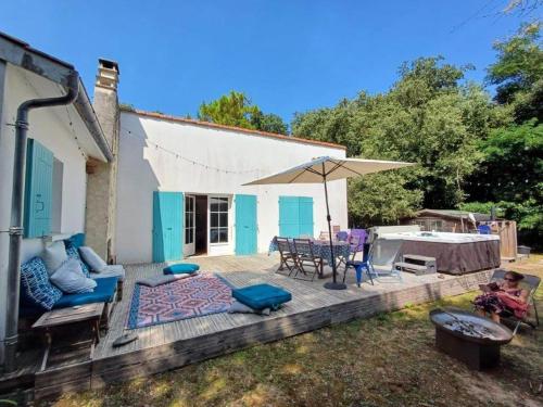 Billede fra billedgalleriet på La forestière avec Jacuzzi pour 6 personnes i Saint-Georges-dʼOléron