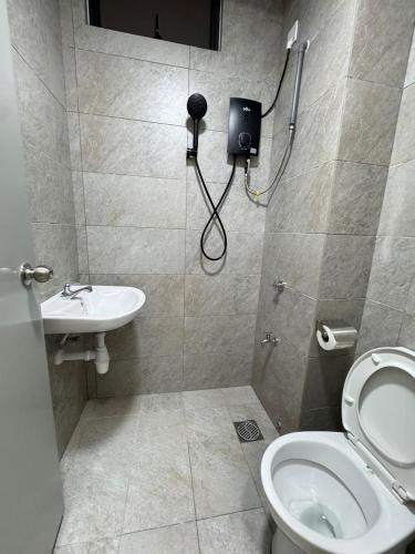 Ένα μπάνιο στο Cheras Trader Square By JR Lovely Homestay