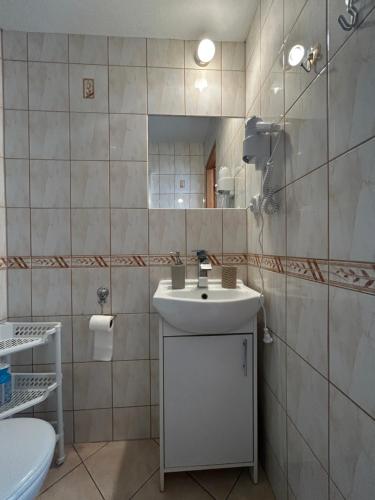 Phòng tắm tại Kwatery u Malika-blisko do term Szaflary i Gorący Potok-rabaty