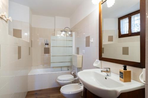 Phòng tắm tại La Corte della Casera