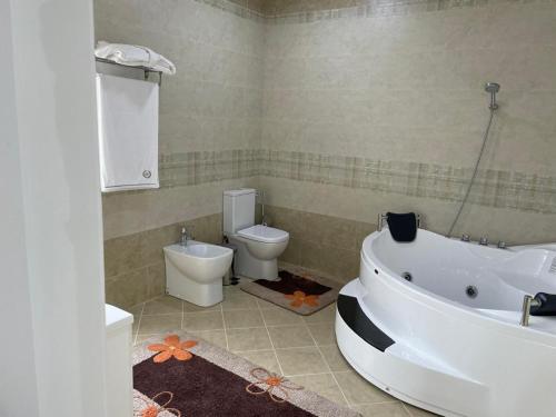 Koupelna v ubytování Sipehr Hotel