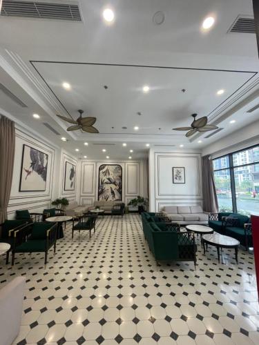 Фотография из галереи Trạm Sạc Homestay-Studio sang trọng-Lãng mạn-Tầng cao views đẹp-Netflix chill в городе Phú Thú