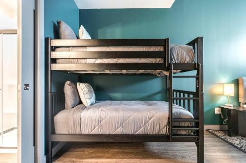 En eller flere senge i et værelse på Where Otis & Etta Meet Downtown Macon