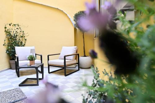 Monti luxury patio apartment