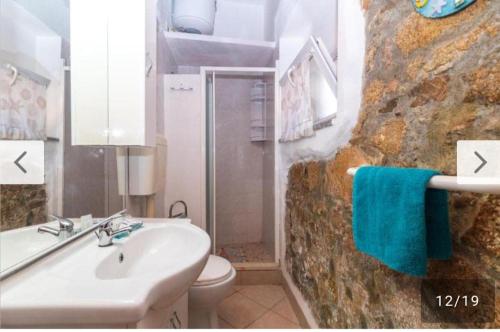 Ένα μπάνιο στο Cavalluccio Marino