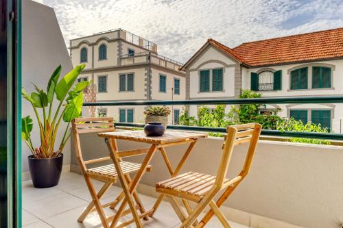Refúgio no Funchal, a Home in Madeira