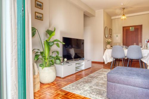 Refúgio no Funchal, a Home in Madeira
