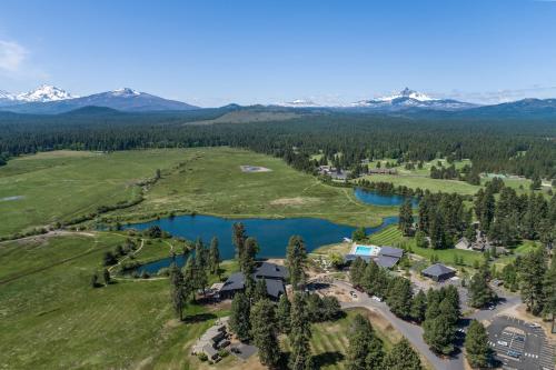Φωτογραφία από το άλμπουμ του Shields Shalet - Meredith Lodging σε Black Butte Ranch