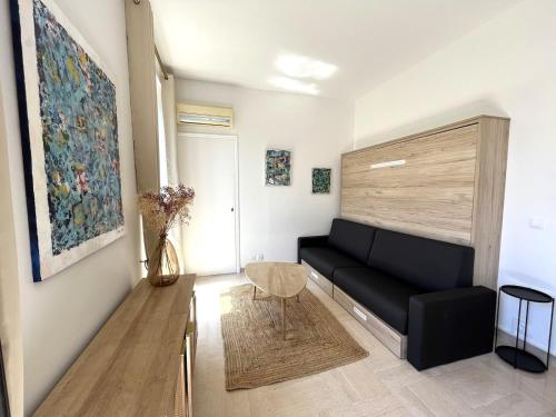 Beautiful studio with parking place Massena
