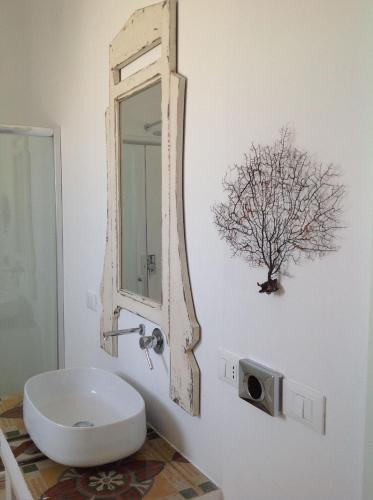 Ένα μπάνιο στο Scilla Maris Charming Suites