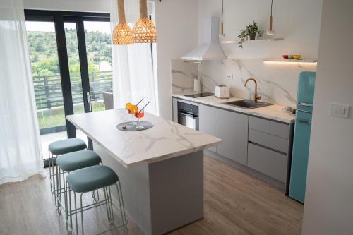 Four M no1 Apartment