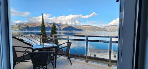 Dream Views Apartment