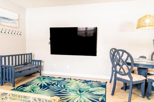 Blue Wave Retreat in Heart of Myrtle Beach photo 8