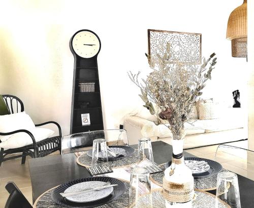 El refugio del mar zahara beach