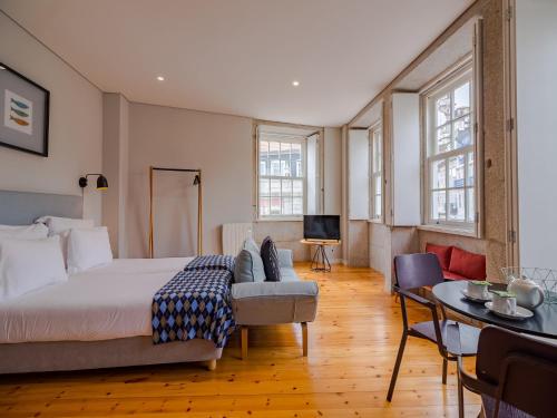 Pretty apartment with modern comforts