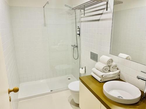 Stylish Porto escape with essential comforts