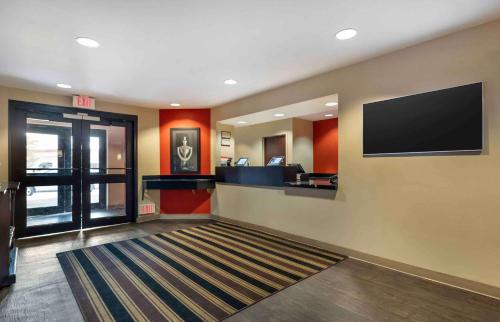 Телевизор и/или развлекательный центр в Extended Stay America Suites - Chicago - Midway