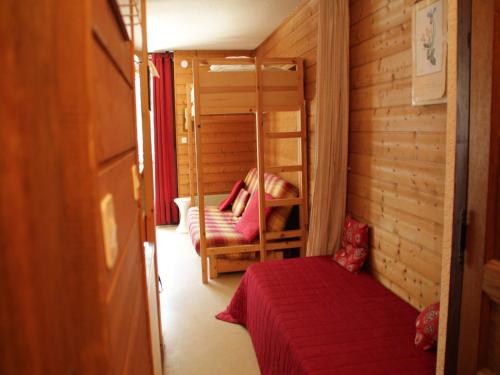 Apartment in Linga with mountain views