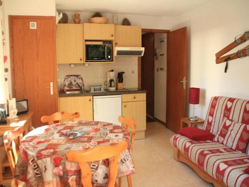 Apartment Perthuis in Chatel