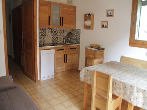 Apartment with Abondance Valley views