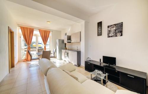 Family-friendly apartments with swimming pool Plano, Trogir - 24056