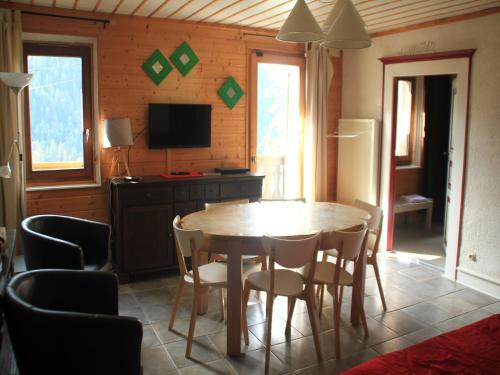 Chalet in Châtel with Mountain Views
