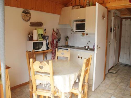 Forsythia Apartment for 4 people
