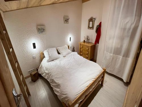 Apartment in Chatel with balcony