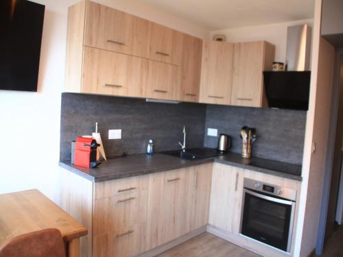 Apartment near free shuttle stop