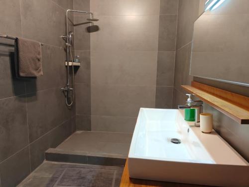 Koupelna v ubytování Villas Rocher Suite 3 C