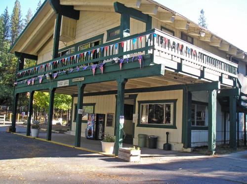 Yosemite Lakes Cottage 47 – Photos 3