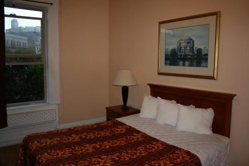 Katil atau katil-katil dalam bilik di Europa Hotel