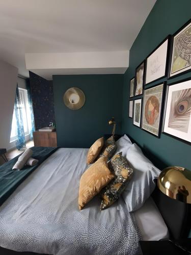 Ένα ή περισσότερα κρεβάτια σε δωμάτιο στο Appartement 4P 85m² hyper centre Disney