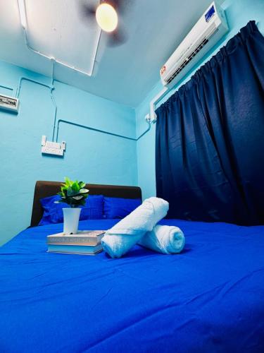 Ένα ή περισσότερα κρεβάτια σε δωμάτιο στο Cozy 1BR near USM Malaysian guest only