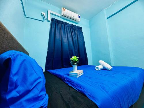 Ένα ή περισσότερα κρεβάτια σε δωμάτιο στο Cozy 1BR near USM Malaysian guest only