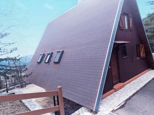 Edificio en el que se encuentra el chalet de montaña