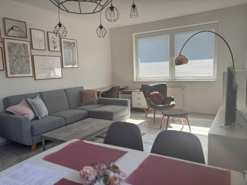 Sunny Apartment in Quiet Area