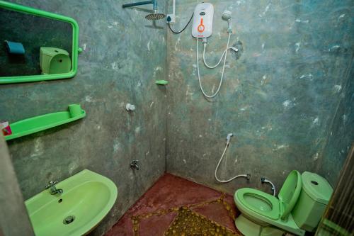 Koupelna v ubytování Little Cabanas Udawalawe