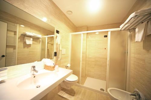 Koupelna v ubytování Hotel La Paül