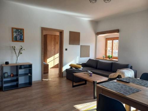 Χώρος καθιστικού στο Lipno, apartmán Hůrka 39
