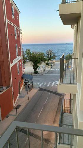 Location Vacances en Coeur de ville - Vue sur Mer - Tout confort